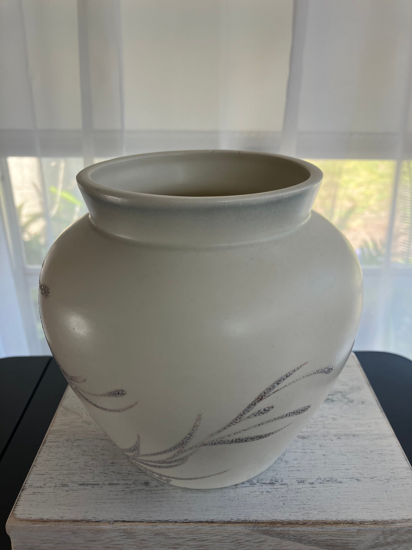 Sascha Brastoff MCM Pottery Vase Signed #095 Made in California USA Neutral colors gray & ivory