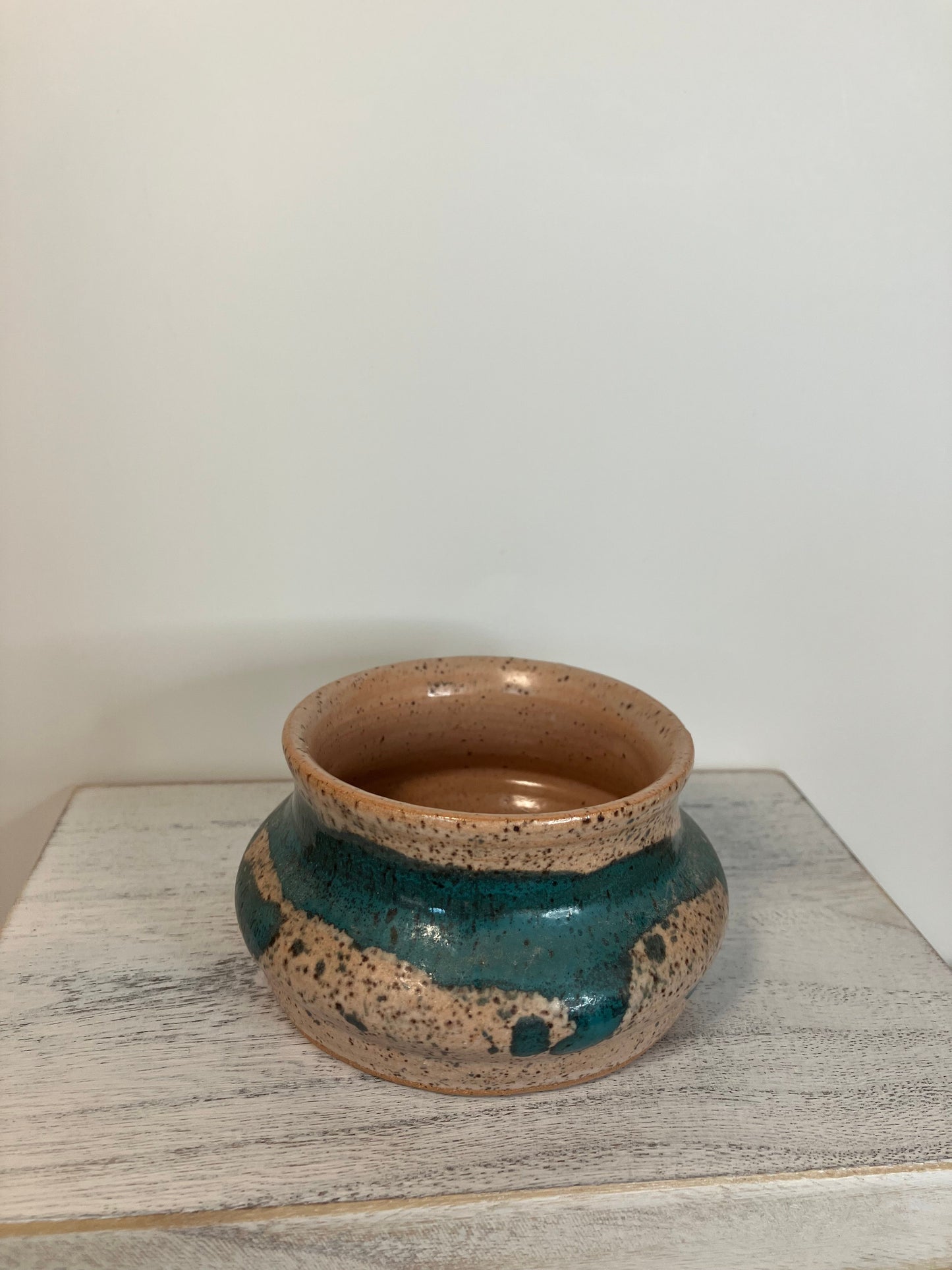 Studio Pottery jar signed Linda Hunter 1982 Pink and Teal Glaze