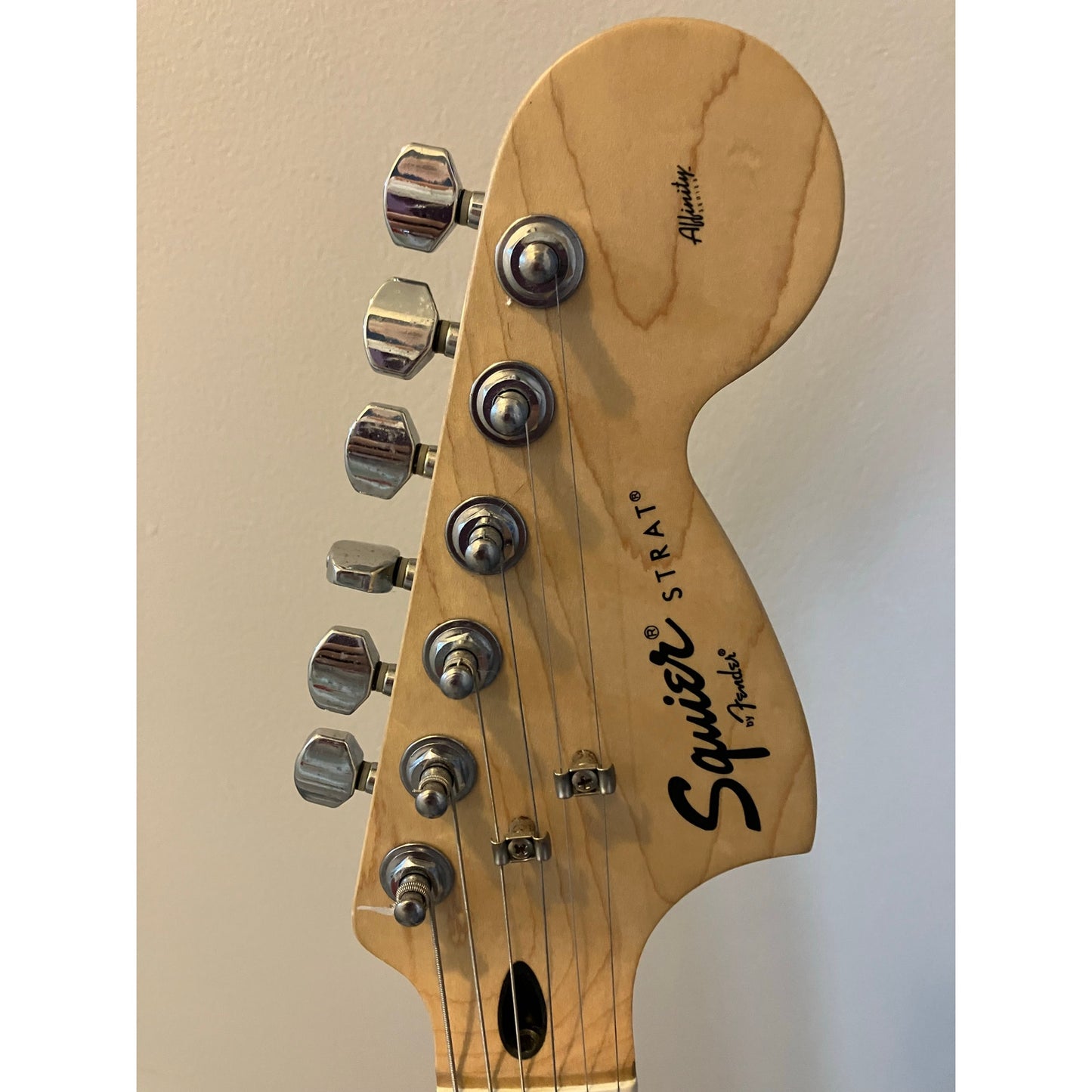 2005 Squire Fender Hello Kitty Sanrio Licensed Stratocaster Electric Guitar, New Old Stock