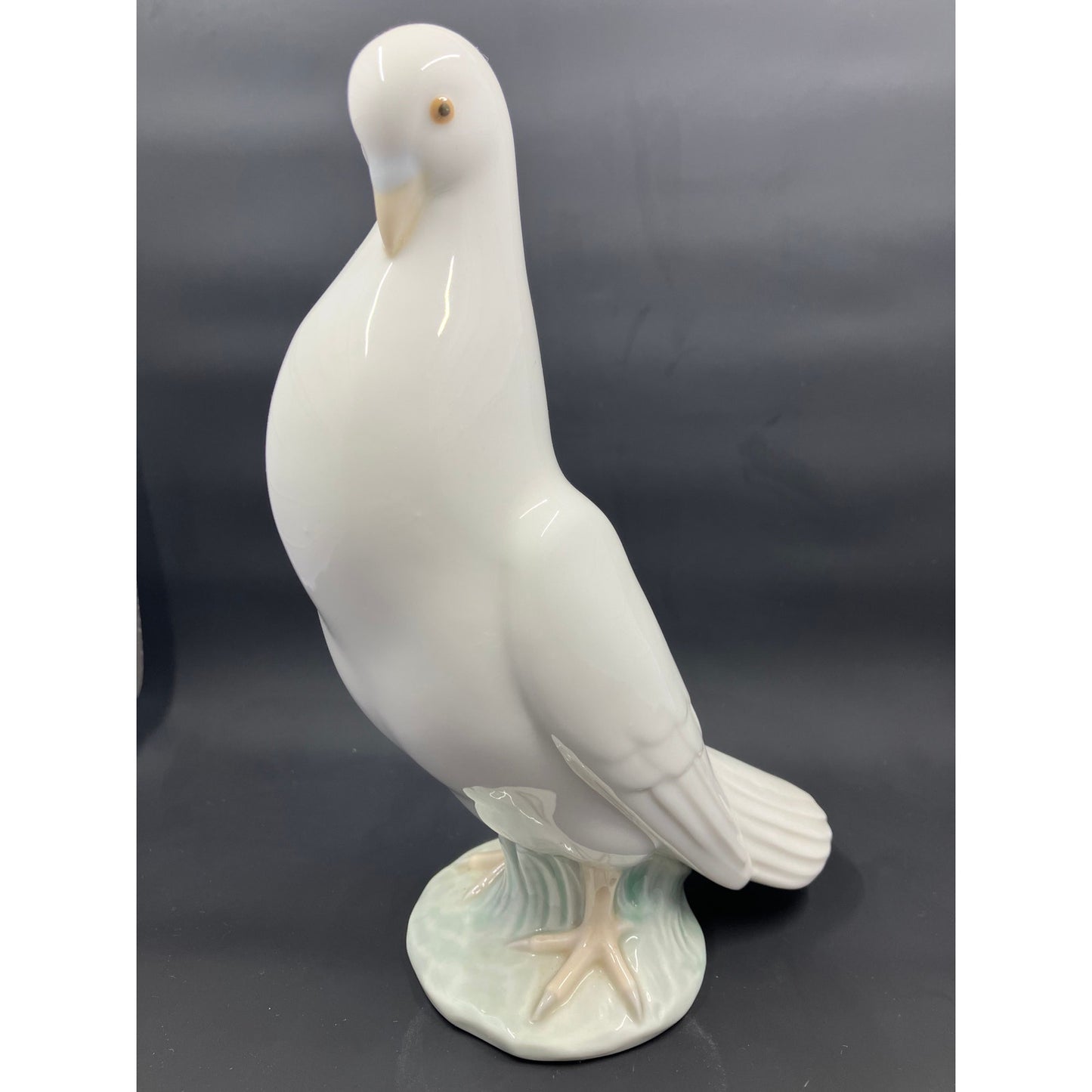 Beautiful Pair of Lladro Peace Doves, one standing and one resting