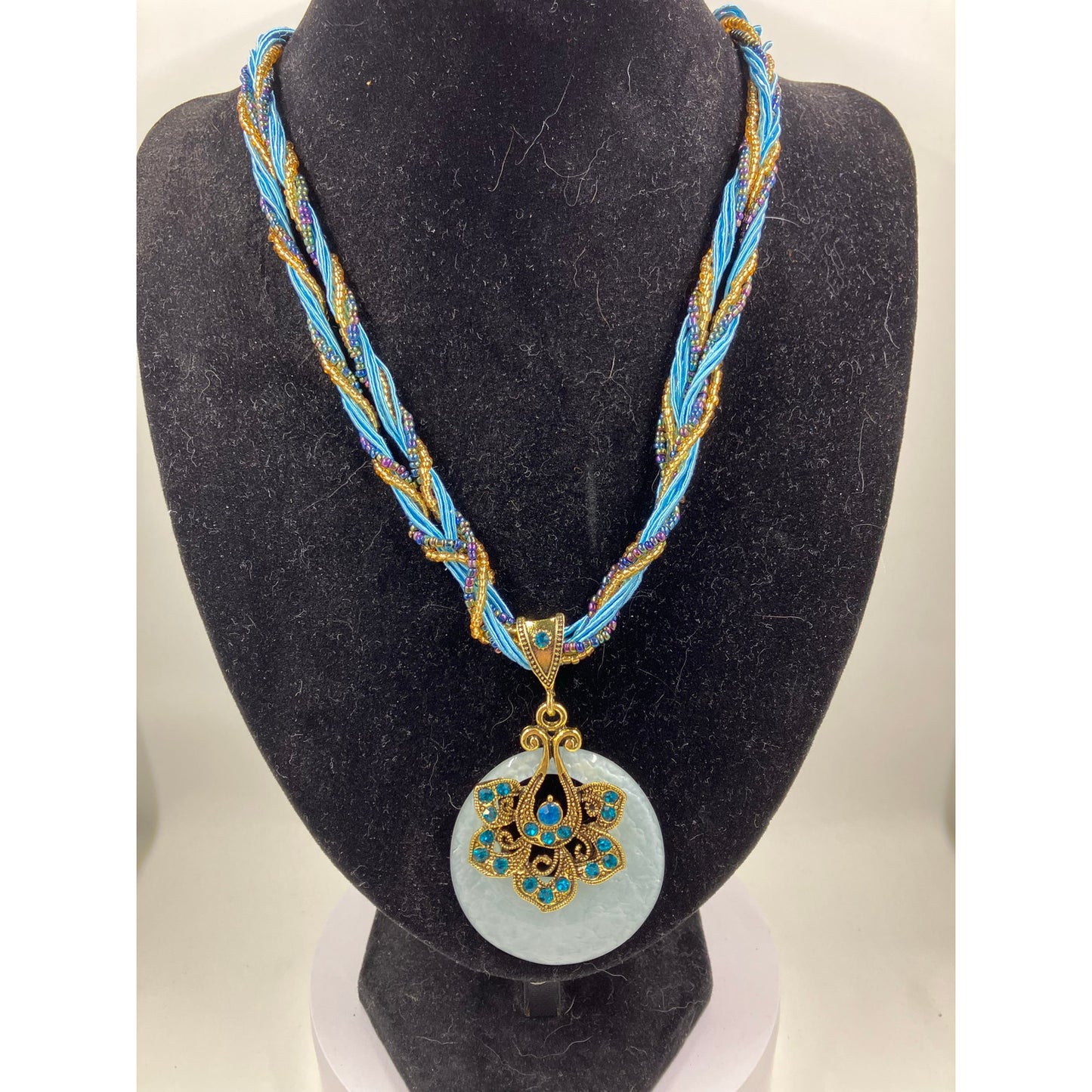 Vintage Bohemian Look Statement NecklaceTurquoise Boho Twist Woven Beaded Rope Chunky Chain With Rhinestone Pendant